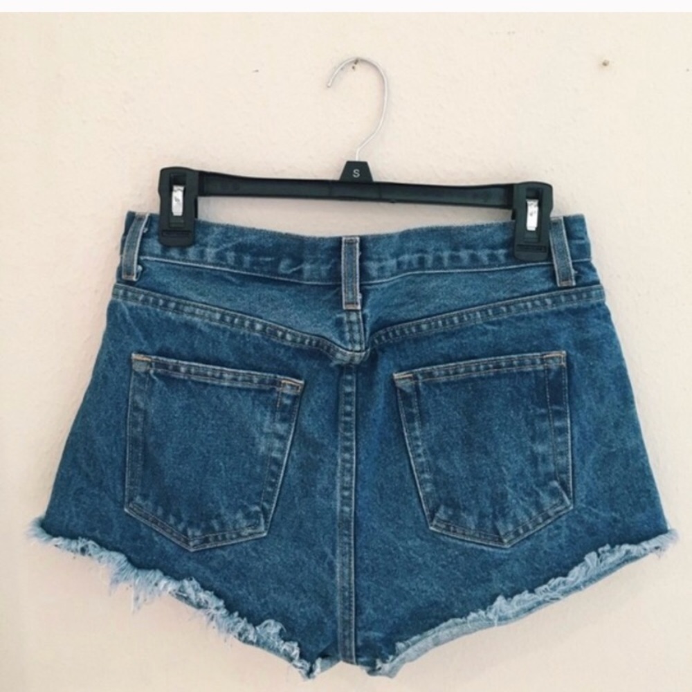 Brandy Melville shorts!